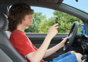 prevent distracted driving among teens 